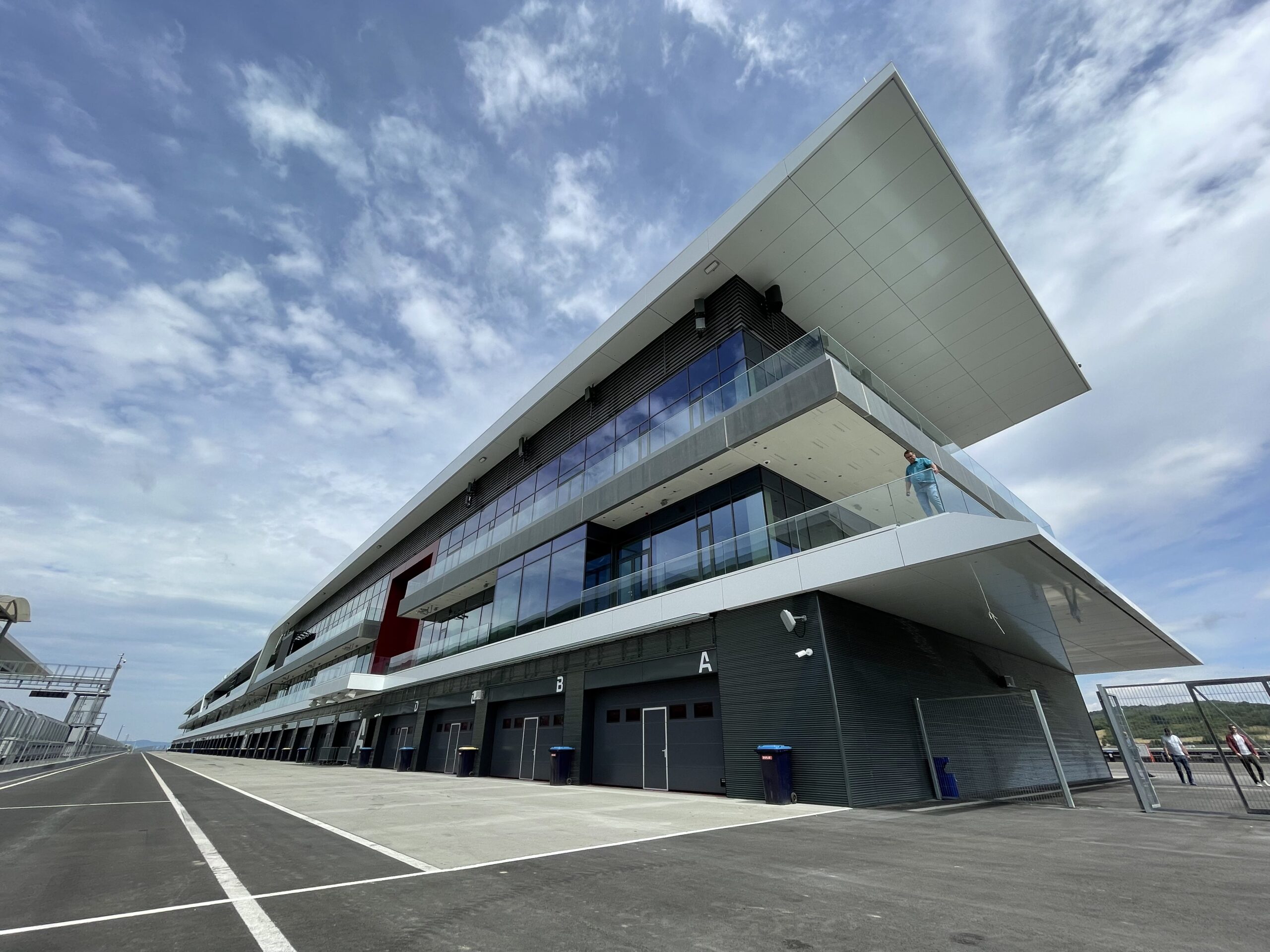 Building A Paddock Hungaroring Paddock building | Páricsy and Partners Architects